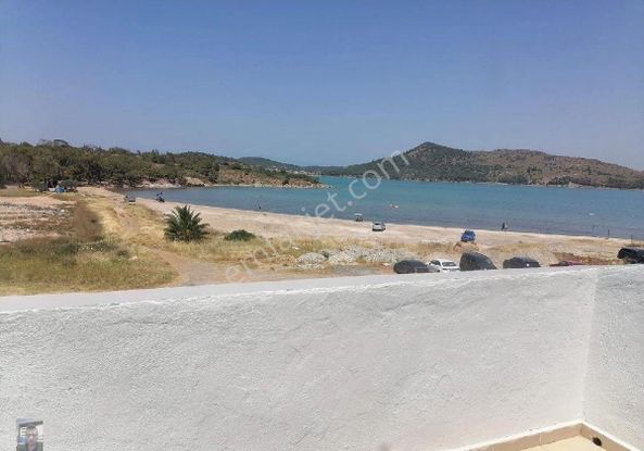 Ayvalik Sarimsaklida Denize Sifir Villa