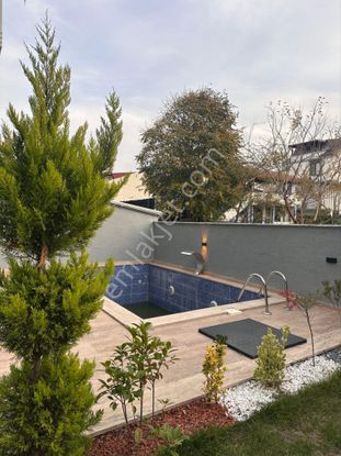 Üstüner Gayrimenkul'den Sakarya Kocaali'de 4+1 Satılık Havuzlu Villa