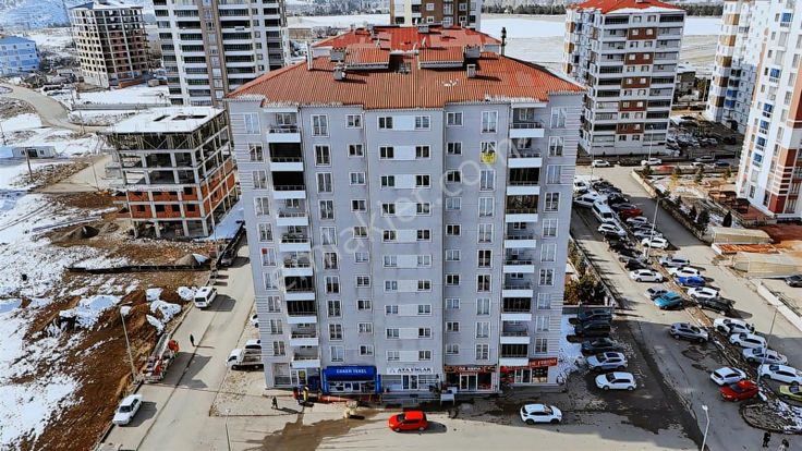 Sb Gayrimenkul'den Seyrantepe'de Cadde Üzeri 3+1 Daire