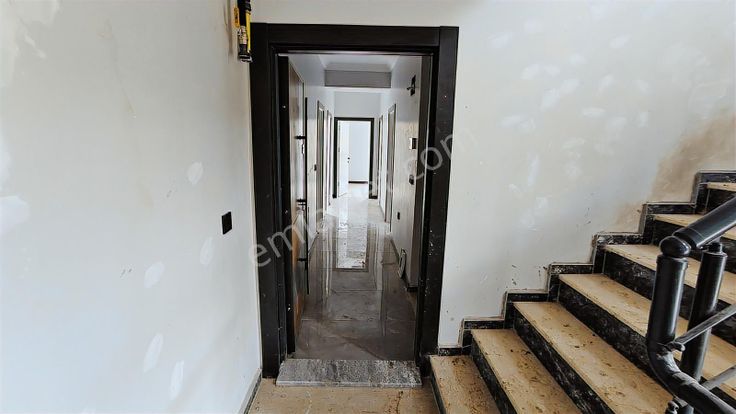 Tarcanlar'dan Satılık Döngelde Modern Mimari Lüks Bahçe Dubleks