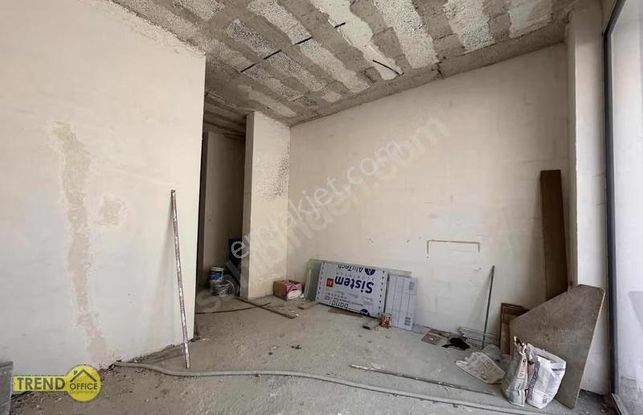 Geçit Özdilek Yanı Ana Cadde Üzeri 120 M2 Kiralık Dükkan