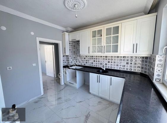 Aktorpak Mah. 10 Yıllık 3.kat 3+1 130 M2 Cam Balkonlu Masrafsız