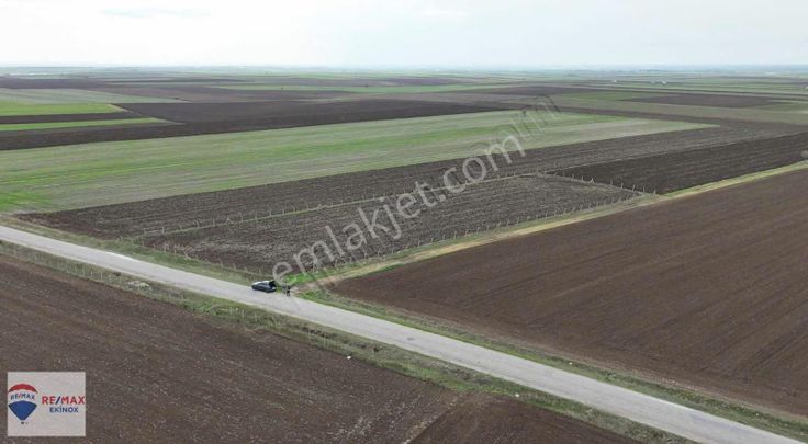 Lüleburgaz Ahmetbey 5.495 M² Asfalt Cepheli Yatırımlık Tarla