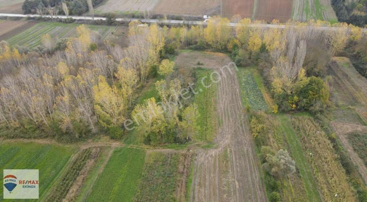 Ataköy Asfalt Cepheye Yakın 619m2 Satılık Bahçe