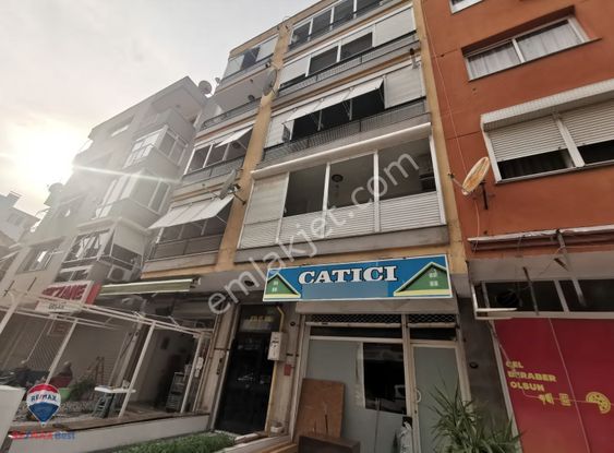 4 Karşıyaka Çarşıya İzban'a Yürüme Mesafesınde Satılık Daıre