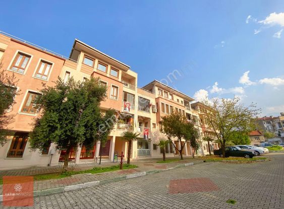 Fırsat! Bursa'nın Kalbinde Site İçi Az Katlı Tokilerde 2+1 Daire