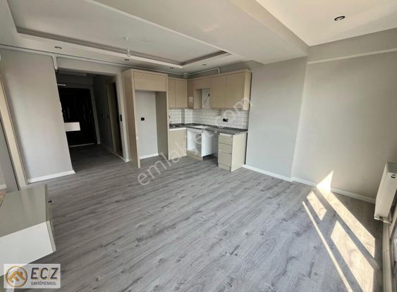 Ecz Gayrimenkul Den Satılık 1+1 Daire Fatih Mh Alaşehir