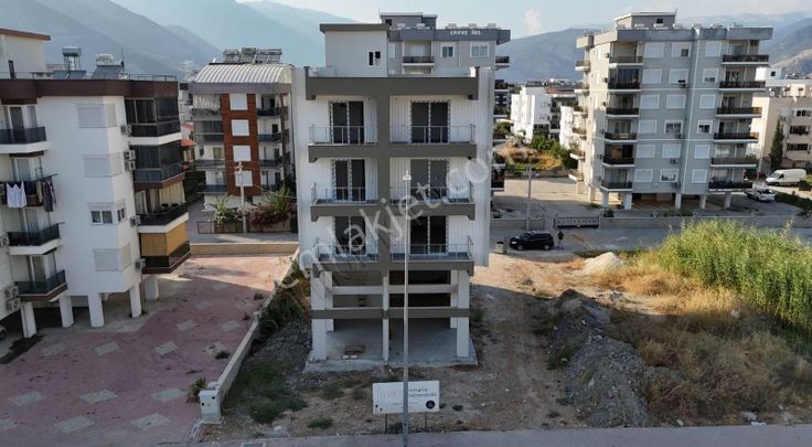 07 Truva Emlaktan Finike Kum Mahellesinde Satılık 2+1 Daire