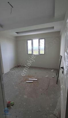 Mustafa Kemal Mahallesinde Zemin Üstü Asansörlü Sıfır 2+1 Daire