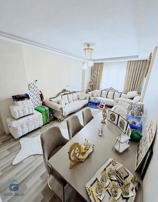 Kurtuluş'da Adliye'ye Yakın Konumda Temiz Daire Fırsatı!