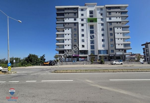 Remax Modern Den Kiralık Alaçam Caddesine Cephe 175 M² Dükkan