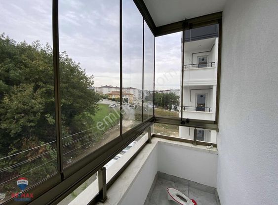 Körfez Mahallesinde Mutfak Salon Ayrı Kiralık 2+1 Daire