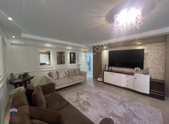 Celal Dinlenmez'den 3+1 Yunusevler Sit.