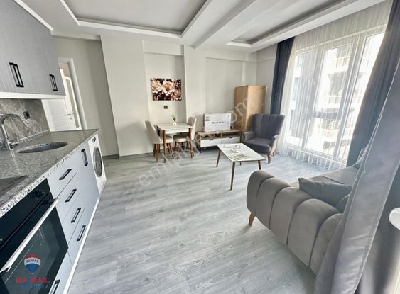 Remax Modern Bülent Ak'dan Körfezde Eşyalı Satılık 1+1 Daire