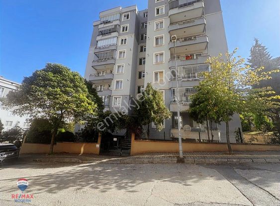 Atakumda Tramvaya Yakın Deniz Manzaralı 150 M2 3-+1