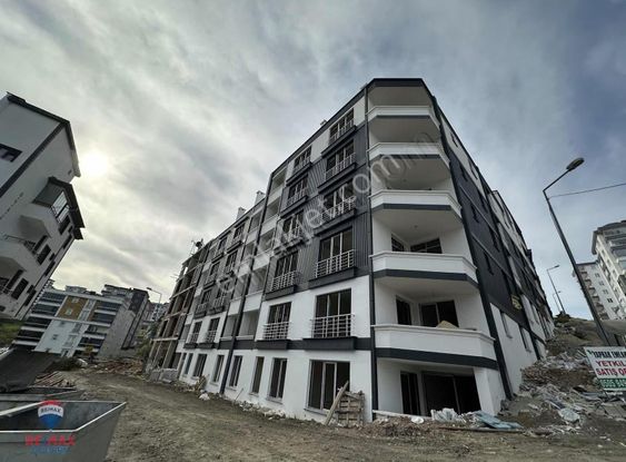 Cihan Çaylan'dan Fırsat Daire 2+1 Salon Mutfak Ayrı