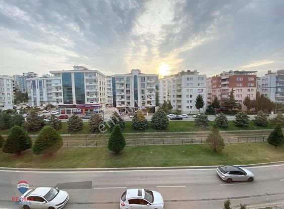 Remax Eda'dan Tramvaya Cephe, Asansörlü Fırsat Daire