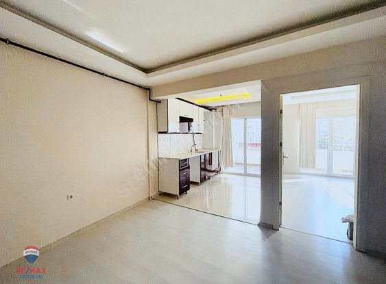 Samsun Yenimahalle'de Tramvaya Yakın Kiralık Geniş 1+1