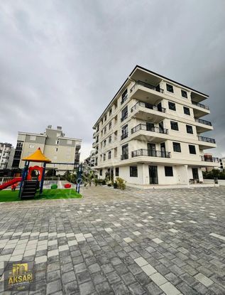 Ayrı Mutfak_havuzlu_aqsansörlü_geniş_2+1