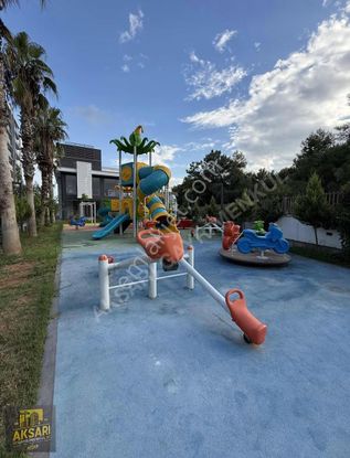 Karşıyakanın Göz Bebeği 2+1 Yüksek Giriş