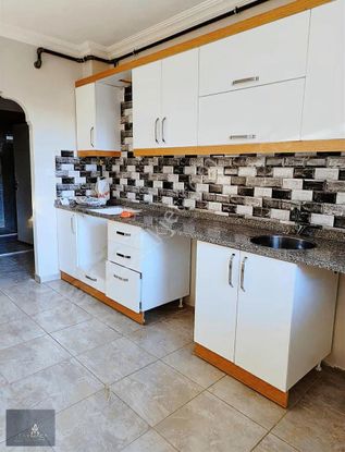 Yüksek Giriş Önü Açık