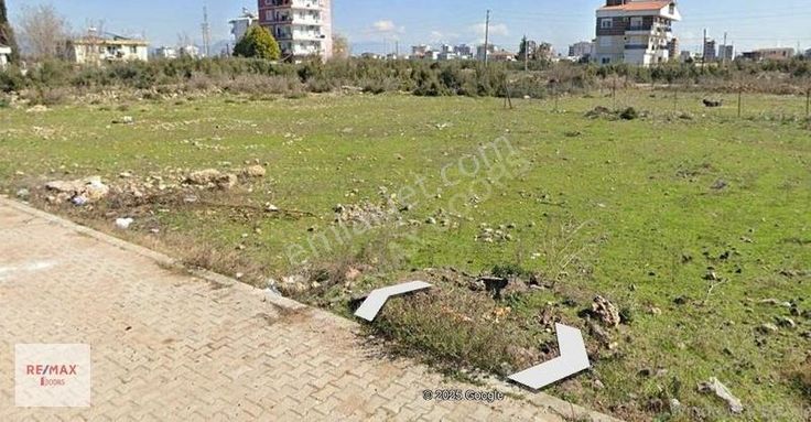 Döşemealtı Yeniköy'de 0.60 Emsal (4 Kat) 553 M2 Satılık Arsa