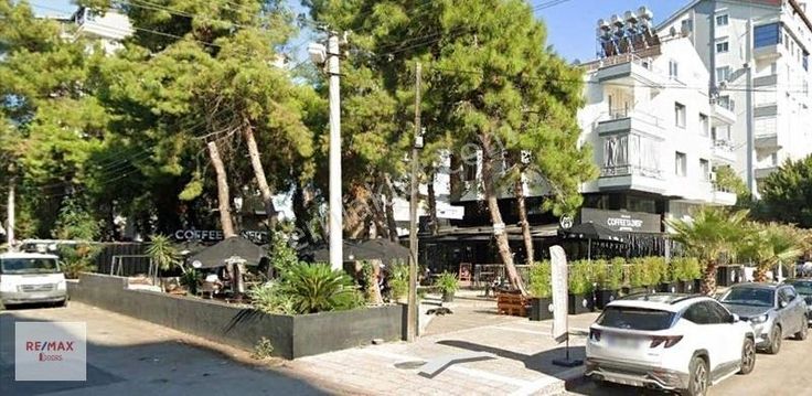 Konyaaltı Altınkumda Denize 700 Metre Ticari Arsa