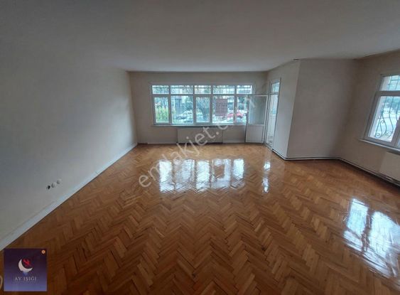 Ayışığından Medicana Hastanesine Yakın Geniş 3+1 140 M2 Daire