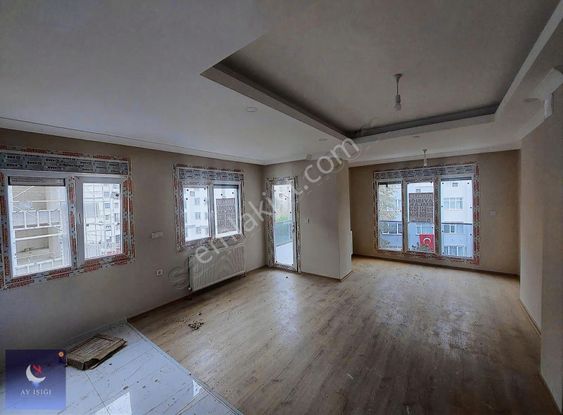 Ayışığından Ömür Plazaya Yakın Yeni Binada 3+1 120 M2 Daire