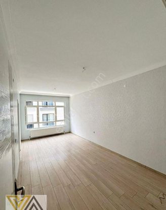 Valentia'dan Emekte Satılık 3+1 Ara Kat Daire !!!