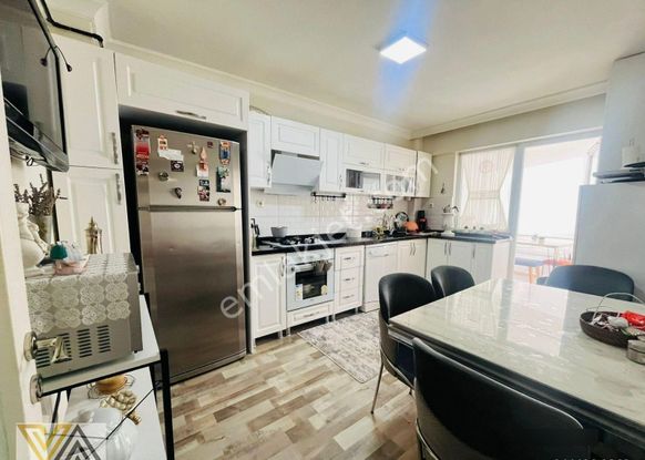 Valentia'dan Site İçerisi'nde Full Yapılı Satılık 3+1 Daire !!!