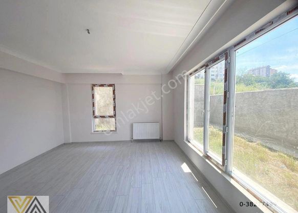 Valentia'dan Zafertepede Yüksek Giriş 2+1 Satılık Daire !!!