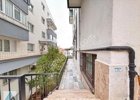 Atanora Vadi'den Perçem Sokak'ta Ana Cadde Yakını,giriş Kat,3+1+kilerli,lüks Yapılı