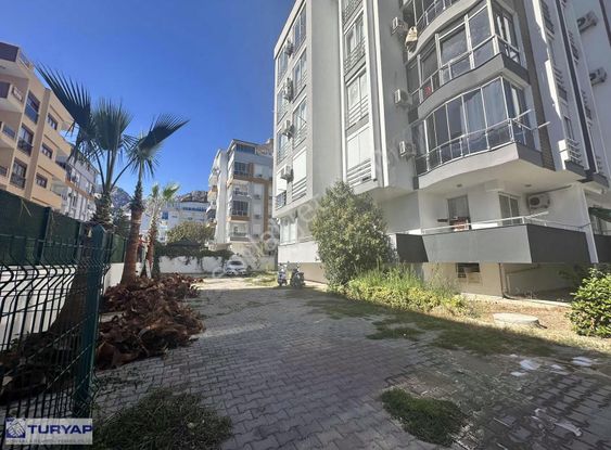 Hurma Fransız Balkonlu Katta Havuzlu Satılık 1+1