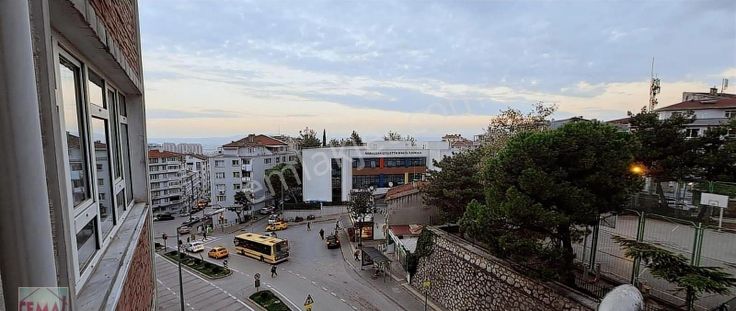 Cemal Emlak Bursa Yıldırım Setbaşı Namazgah Meydan Full Manzaral