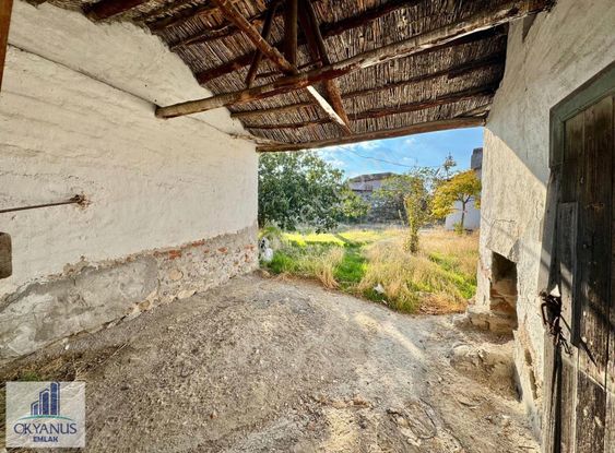 Hacımusa Da 500 M2 Arsa + Müstakil Köy Evi, Elektrik Suyu Var