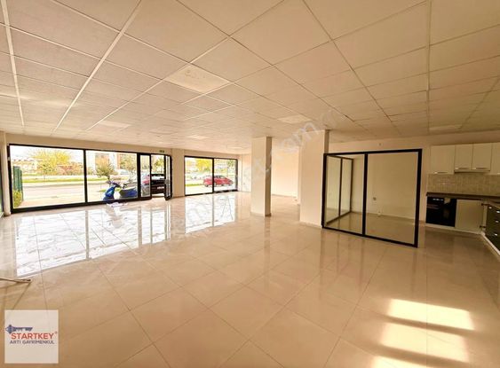 Tire İstasyon Caddesi Satılık Köşe Dükkan