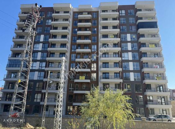 Akademi Gayrimenkul'den Saklıbahçe Sitesinde 2+1 Satılık Daire