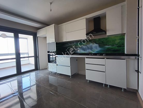 Sincan Tandoğan Mahallesinde Emsalli Binada Satılık 3+1 Site İçerisinde Daire