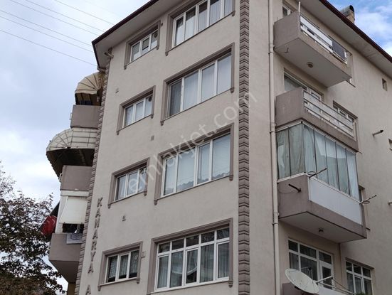 Hem Aile Yaşamına Uygun,hem Yatırıma Uygun, İzmit Gültepe Mah.kanarya Apt.arakat 3+1 Daire