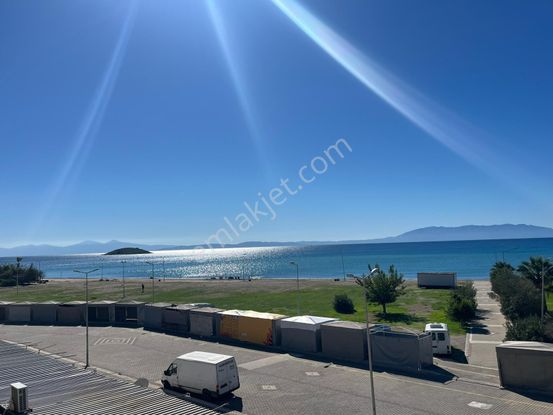 Gümüldürde Denize Sıfır 2+1 Villa