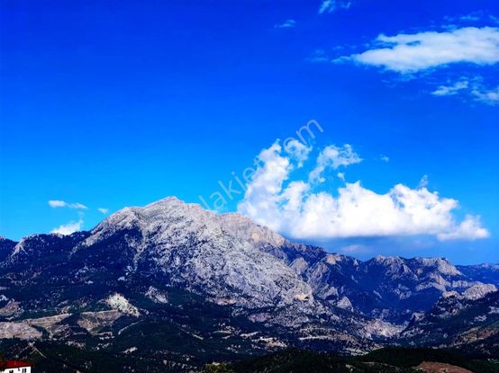 Kar Emlaktan Yenikonacık Efes Sitesinin Üzerinde 400 M2 Satılık Arsa