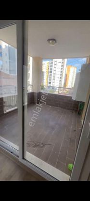 Çarkıparede 3+1 Hasarsız İskanlı Yüksek Kredi İmkanlı