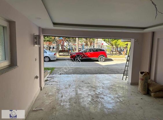 Bahçelievler'de Çifte Fırsat Daire&dükkan Satılık