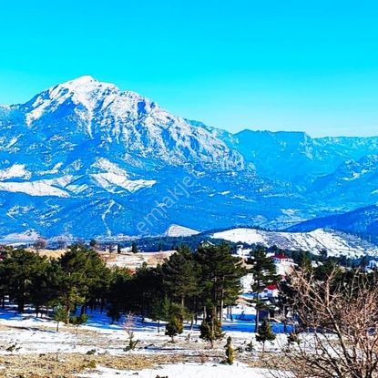Kar Emlaktan Yenikonacık Bozkırlıda Yüksek Konumlu 400 M2 Satılık Arsa