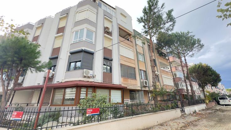 Cantan Emlaktan Akçay Merkezi Konumda Lüks Yapılı Fırsat Daire