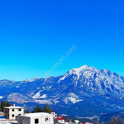 Kar Emlaktan Yenikonacık Efes Sitesinin Üzerinde 400 M2 Satılık Arsa