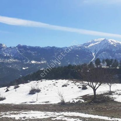 Kar Emlaktan Yenikonacık Efes Sitesinin Yanında 400 M2 Satılık Arsa