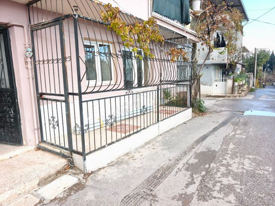 Dokuz Eylül Mahallesi Giriş Kat Kombili Geniş Kiralık 2+1 Daire
