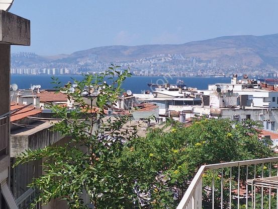 Göztepe Metro Tranvay Yakını Kompile Eşyalı Bakımlı Denizmanzaralı